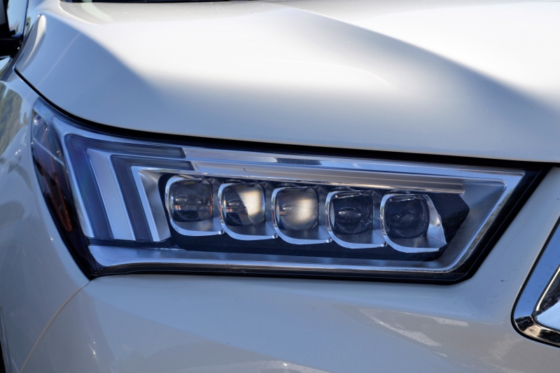 concession-auto-CHATEAUVIEUX-min_acura-headlamp-2834131